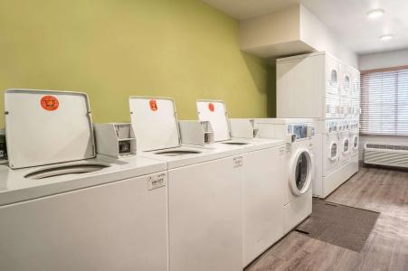 WoodSpring Suites - 1