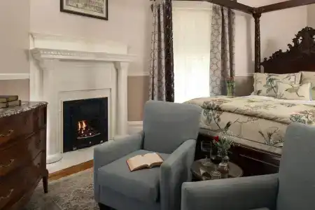 Albemarle Inn - - 38