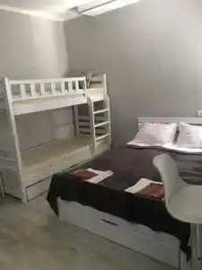Tamara - 20