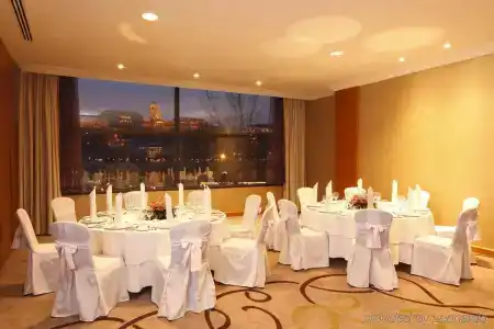 Intercontinental Budapest, An Ihg - 24