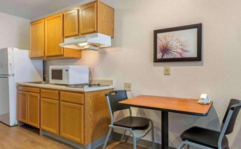 Extended Stay America Select Suites - - East - 55