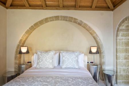 Moni Emvasis Luxury Suites - 91