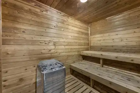 Best Western Pier Point Inn - 16