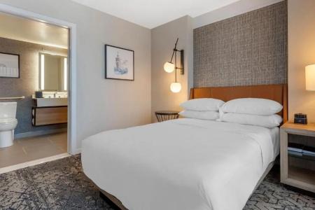 Sheraton Suites Old Town - 116
