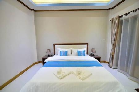 Dusit Phuphaya - 14