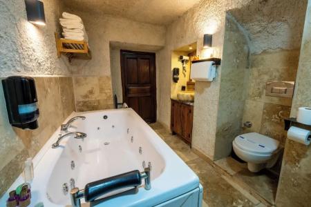 Elite Cave Suites - 48
