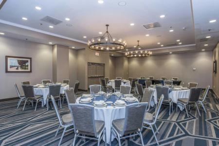 DoubleTree by Hilton North Charleston - Convention Center - 27