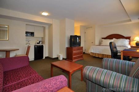 West End Washington DC, Tapestry Collection by Hilton - 3