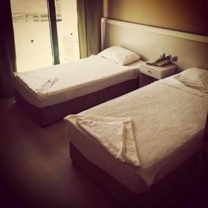 Sayar Apart - 24