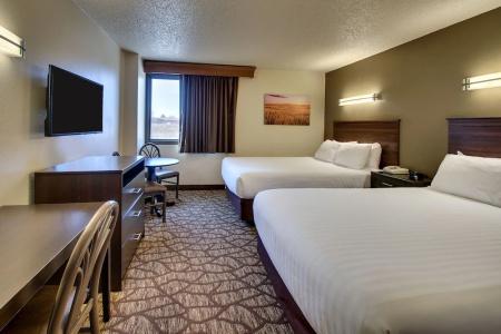 EverSpring Inn & Suites - 44