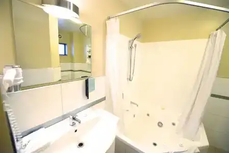 166 Majestic Court - 7
