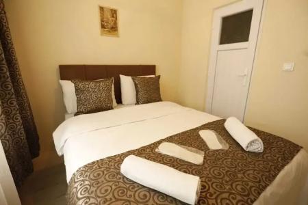 Nezahat Sultan Apart - 48