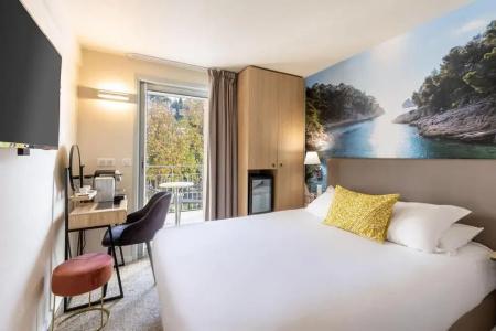 Sure by Best Western Coeur De Cassis - 56