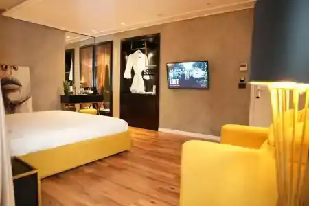 La Suite Boutique - 250
