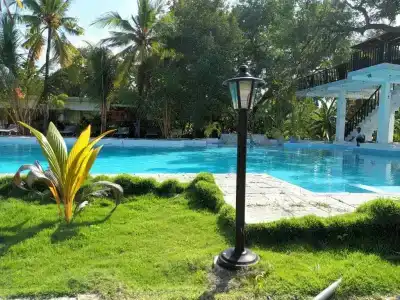 Lucky Beach Resort - 24