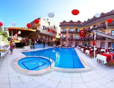 Club Beach Park - 8