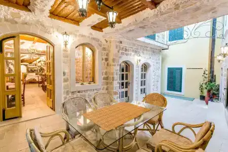 Villa Stari Grad - 12