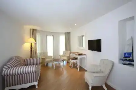 DoubleTree by Hilton Bodrum Marina Vista - 67