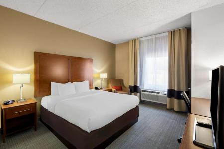 Comfort Inn & Suites near Kino Sports Complex - 41