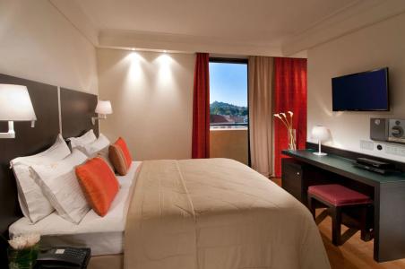 o&b Athens Boutique - 54