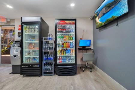 Quality Inn & Suites Airport - Cruise Port Hollywood - 10
