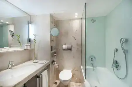 Crowne Plaza düSseldorf - Neuss, Ein Ihg - 55