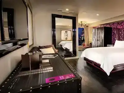 The Cromwell & Casino - 42
