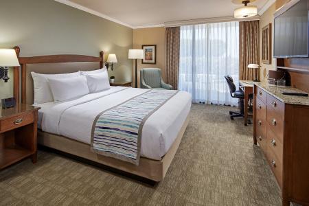 Glorietta Bay Inn - 39