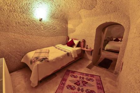 Mosaic Cave - 53