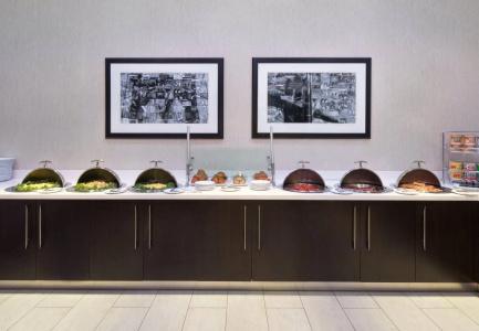 Courtyard by Marriott Times Square West - 14