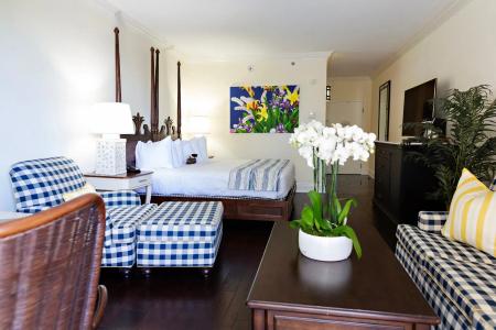 Inn at Pelican Bay - 27