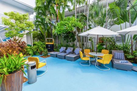 Beachside All Suites - 30
