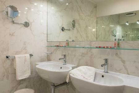Universal Terme - 20