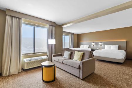 Comfort Suites West - 66