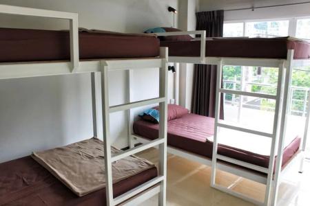 Ananas Phuket Central Hostel - 16