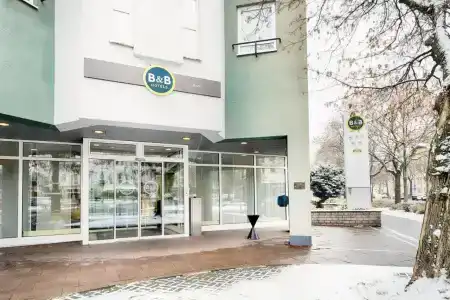 ibis Bonn - 15
