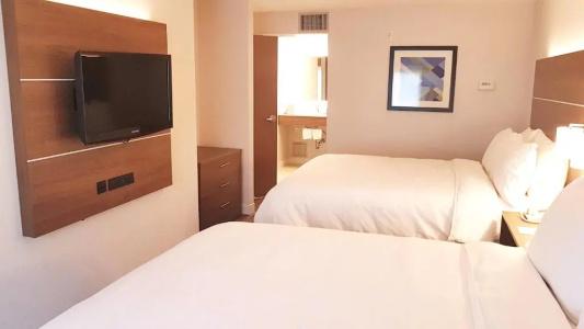 Holiday Inn Express and Suites, an IHG - 107