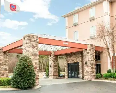 Comfort Suites Airport Nashville - 36