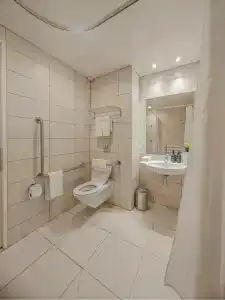 Rydges Latimer - 96