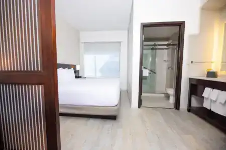 Hyatt Place - 2