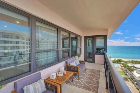 The Alexander All Suites - 732