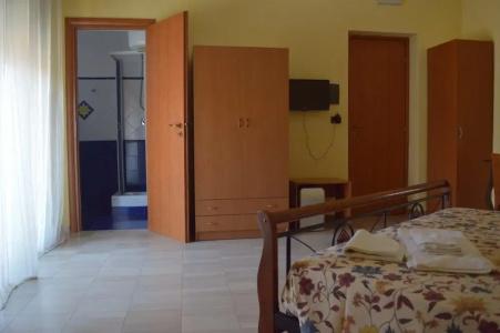 b&b Scalea Rooms - 8