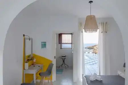 Pefkides Aegina Boutique - 68