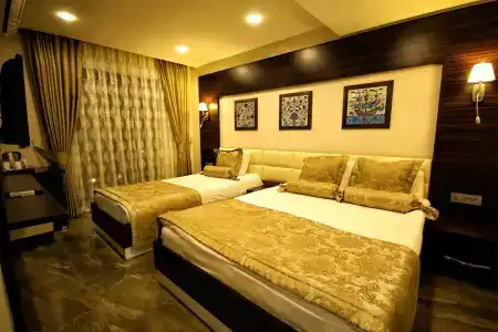 Venus Suite - 19