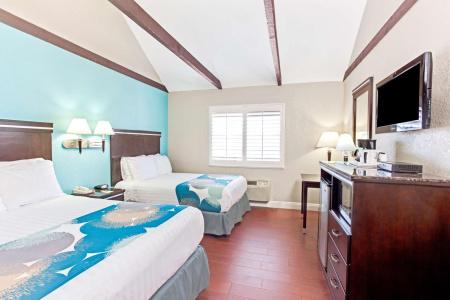 Cabana Inn & Suites - 4