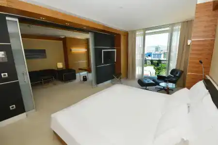 Swissotel Buyuk Efes Izmir - 12