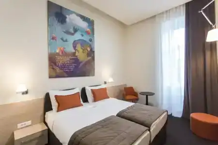 Grand Hedonist - 33