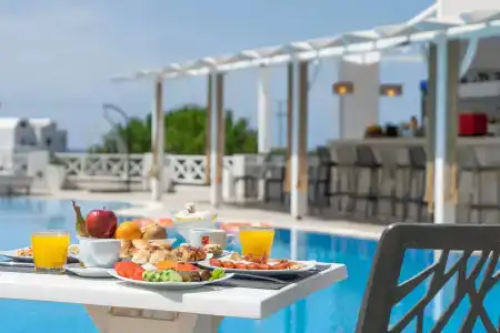 Bella Santorini - 12