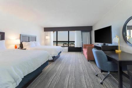 Hampton Inn - 62