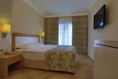 Crystal Green Bay Resort & Spa - Ultimate All Inclusive - 2